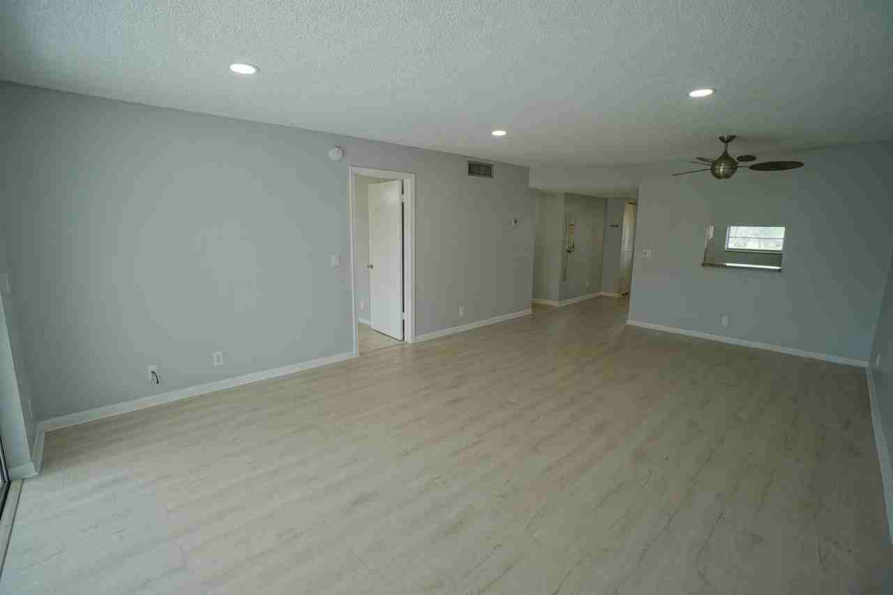 2828 Casita Way Apt 214 - Photo 6 of 20