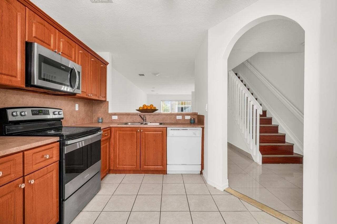 3169 Sw 129th Ter Unit 164 - Photo 6 of 20