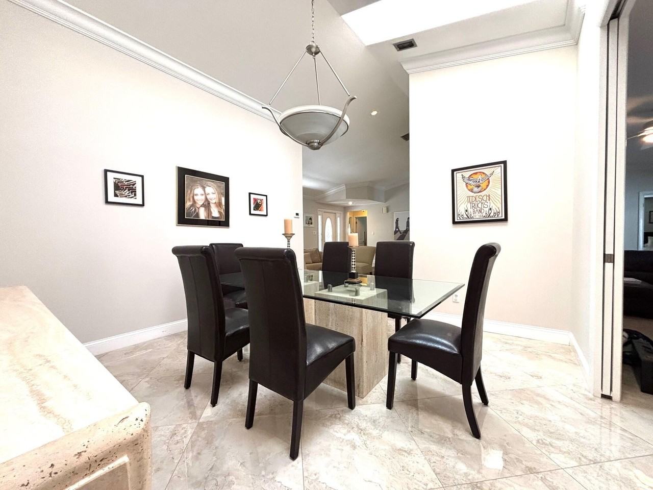 2665 Nw 41st St - Photo 6 of 24