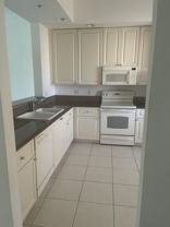 1 Harbour Isle Ph01 Drive E unit: 1 - Photo 1 of 1