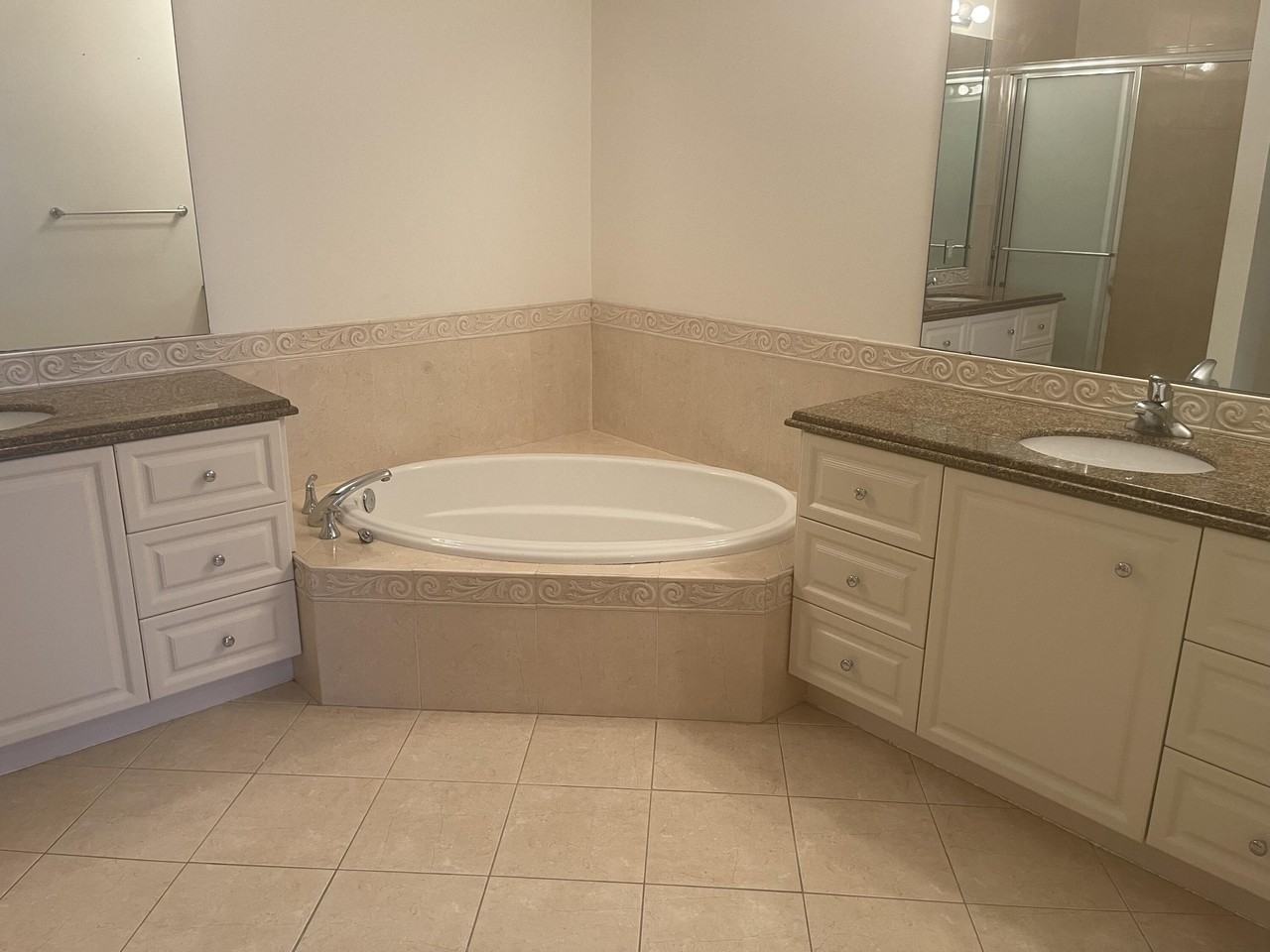 1 Harbour Isle Ph01 Drive E unit: 1 - Photo 5 of 7