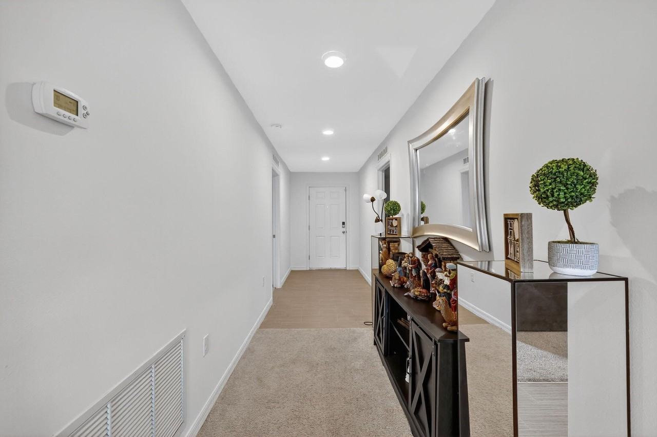 644 Sw Hoffenberg Ave - Photo 4 of 37