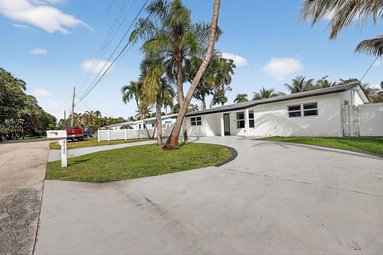 4540 Sw 28th Ter - Photo 5 of 50