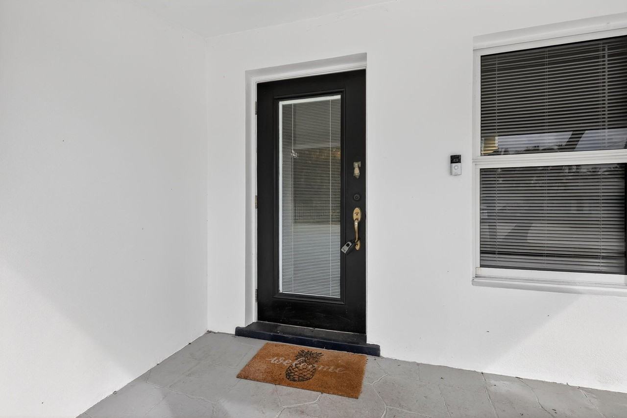 4540 Sw 28th Ter - Photo 6 of 50