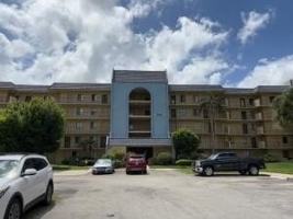 featured image of 2820 Tennis Club Dr Apt 401