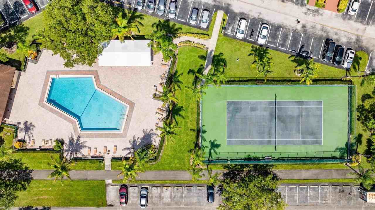 12701 Sw 13th St Apt 101f - Photo 3 of 19