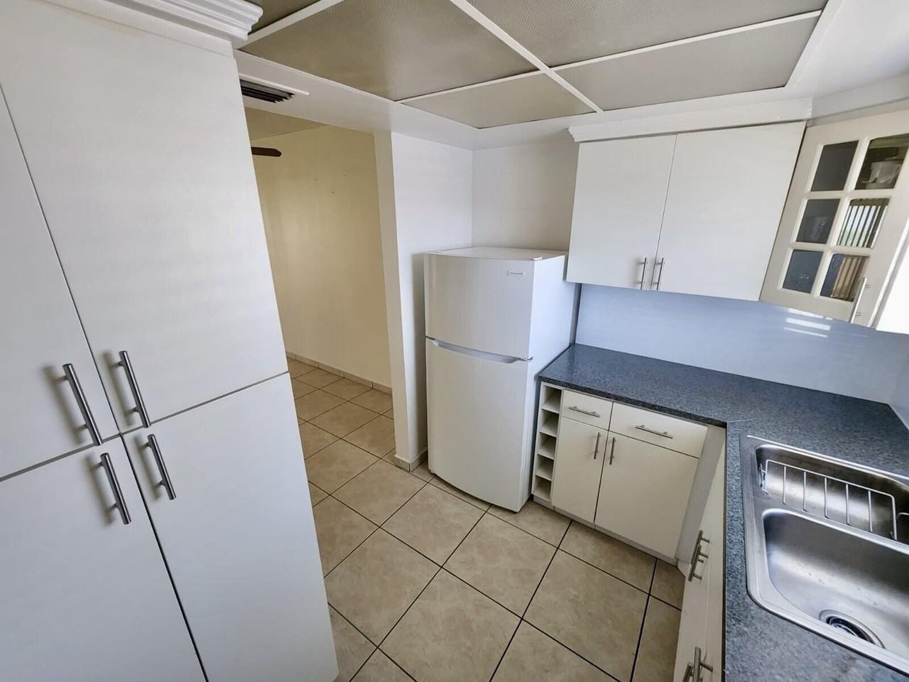 2926 Ashley Dr E Apt F - Photo 2 of 14