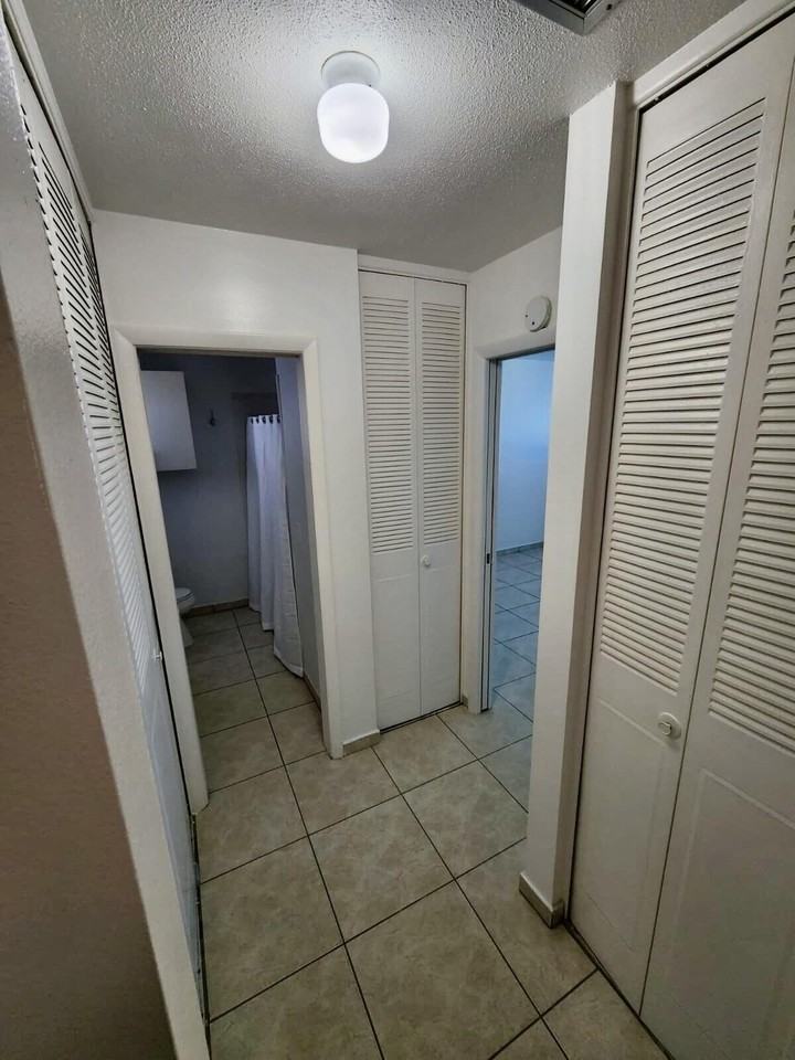 2926 Ashley Dr E Apt F - Photo 5 of 14