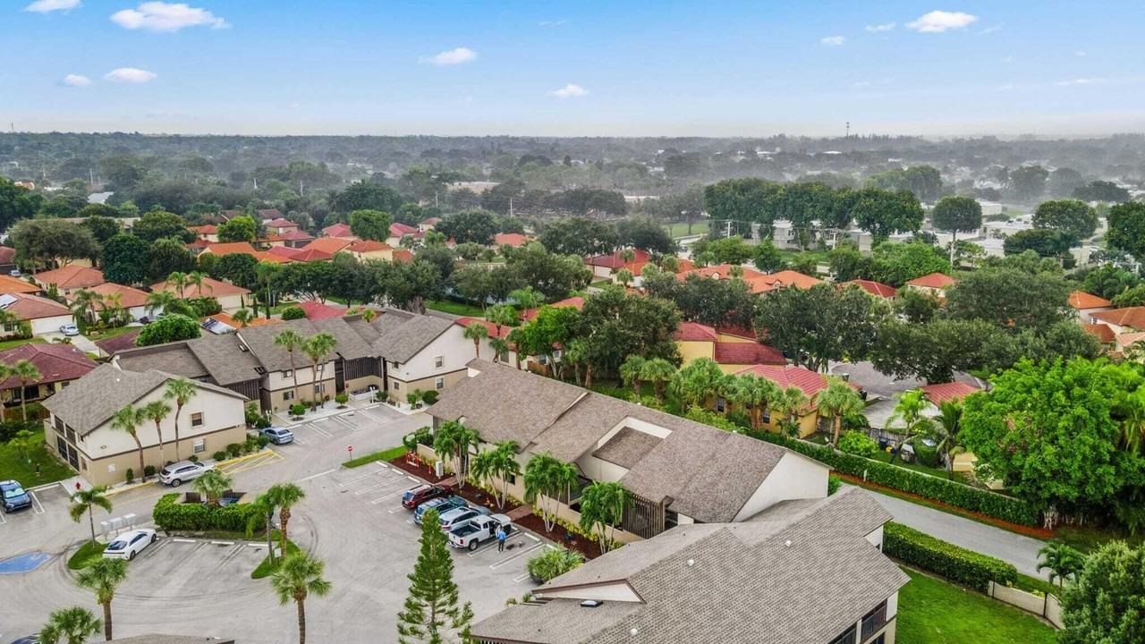 1665 Cabot Ln Apt A3 - Photo 3 of 23