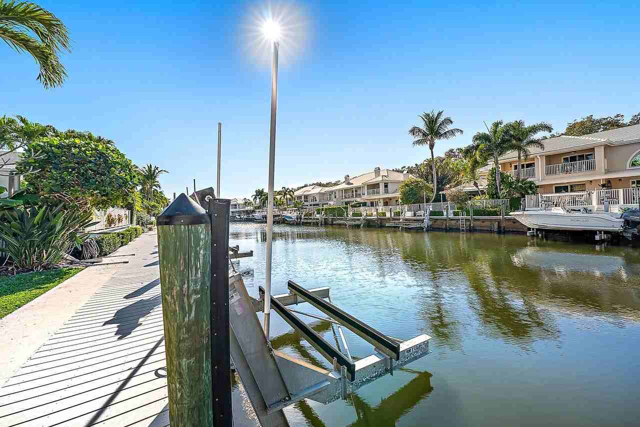 14354 Cypress Island Cir