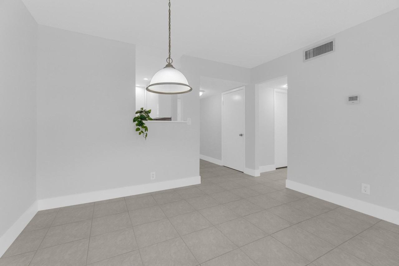 200 Jacaranda Country Club Dr Unit 3c - Photo 7 of 28