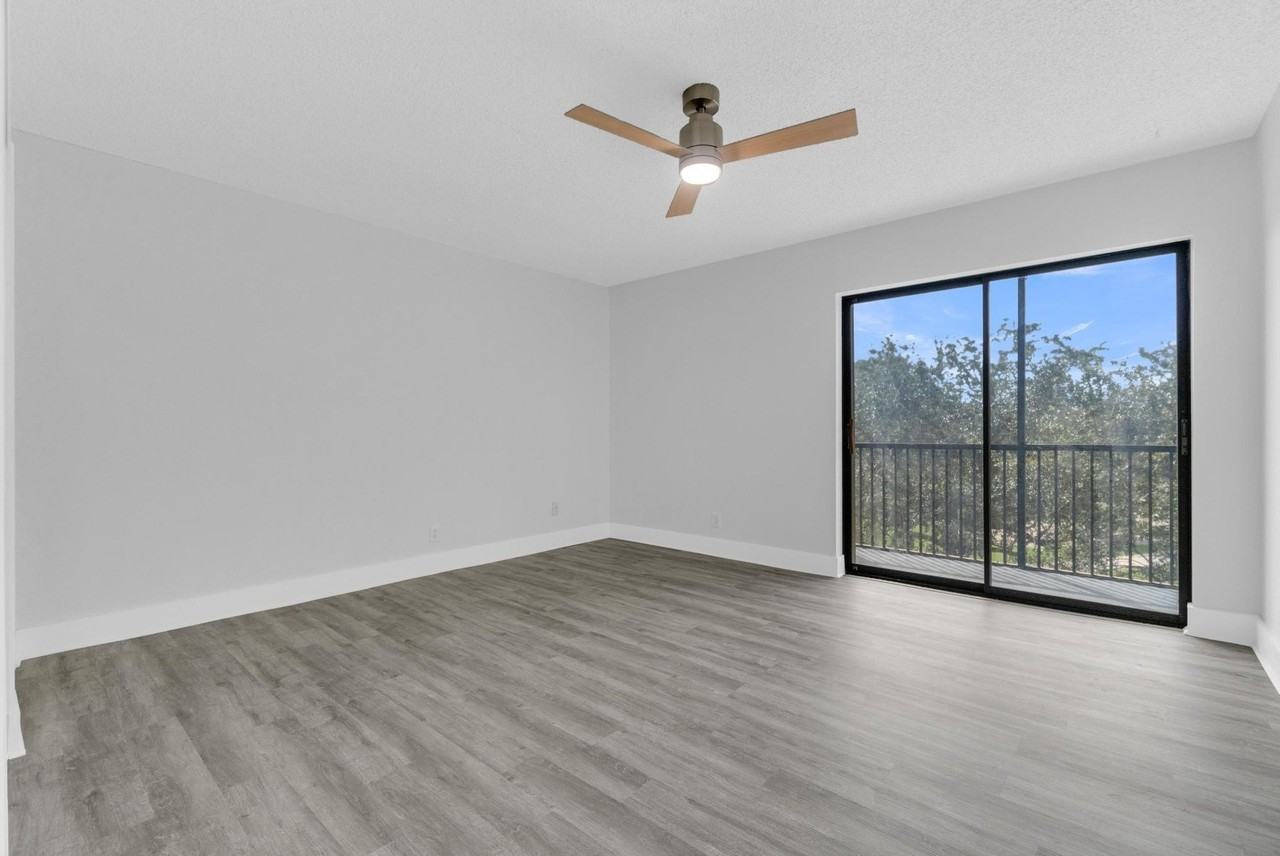 200 Jacaranda Country Club Dr Unit 3c - Photo 6 of 28