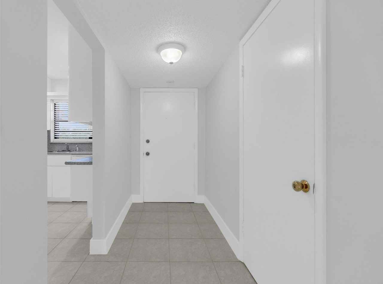 200 Jacaranda Country Club Dr Unit 3c - Photo 2 of 28