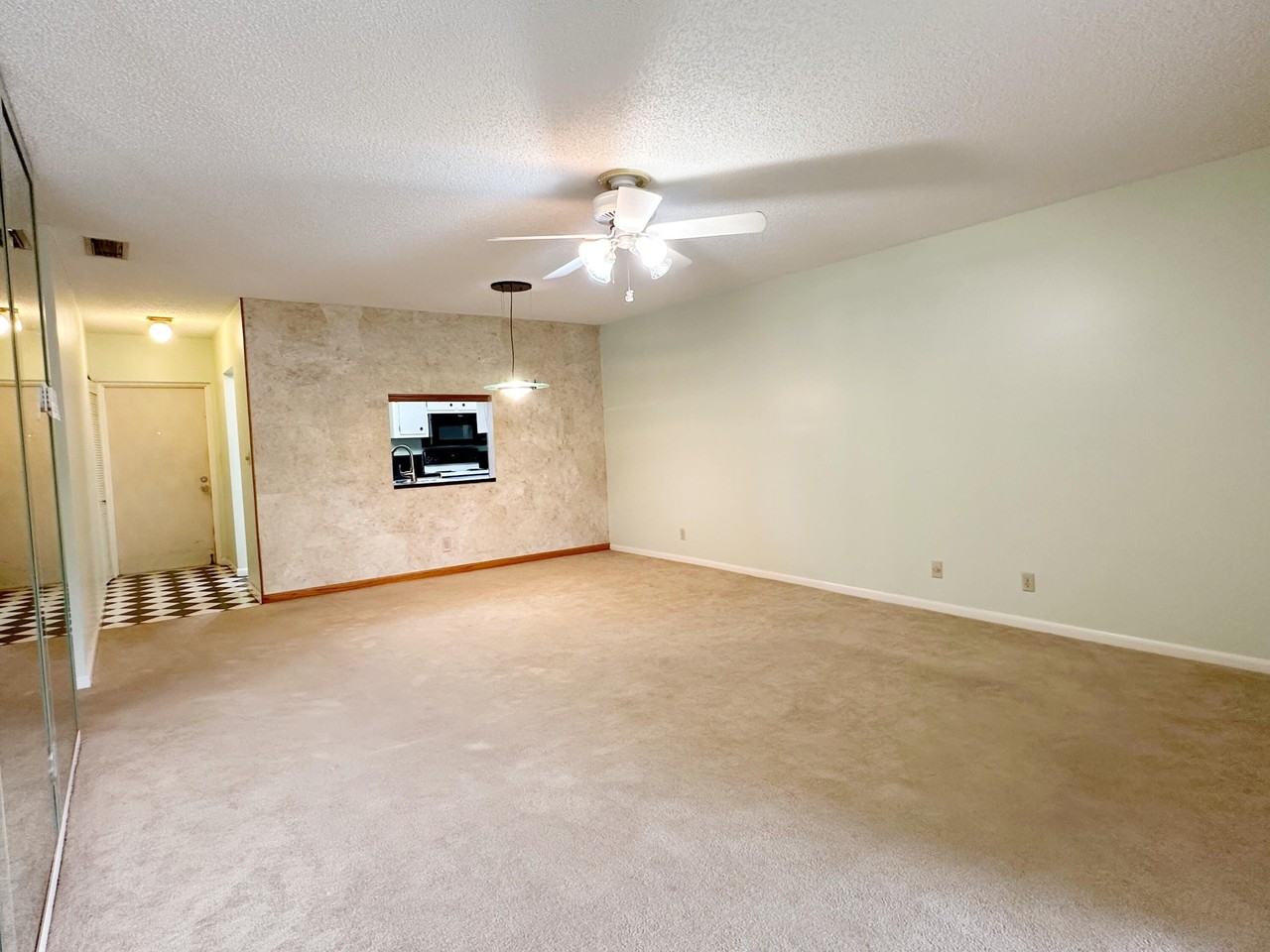 924 Sw 9th Street Cir #206 - Photo 6 of 37