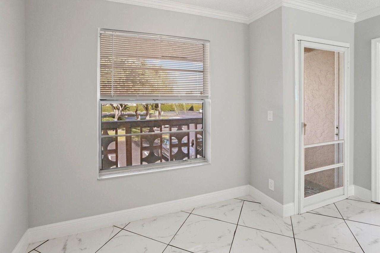 2480 Juniper Dr Apt 203 - Photo 2 of 18