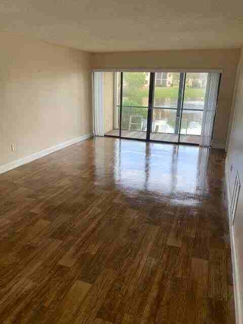 2050 Oleander Blvd Apt 5-104 - Photo 6 of 6