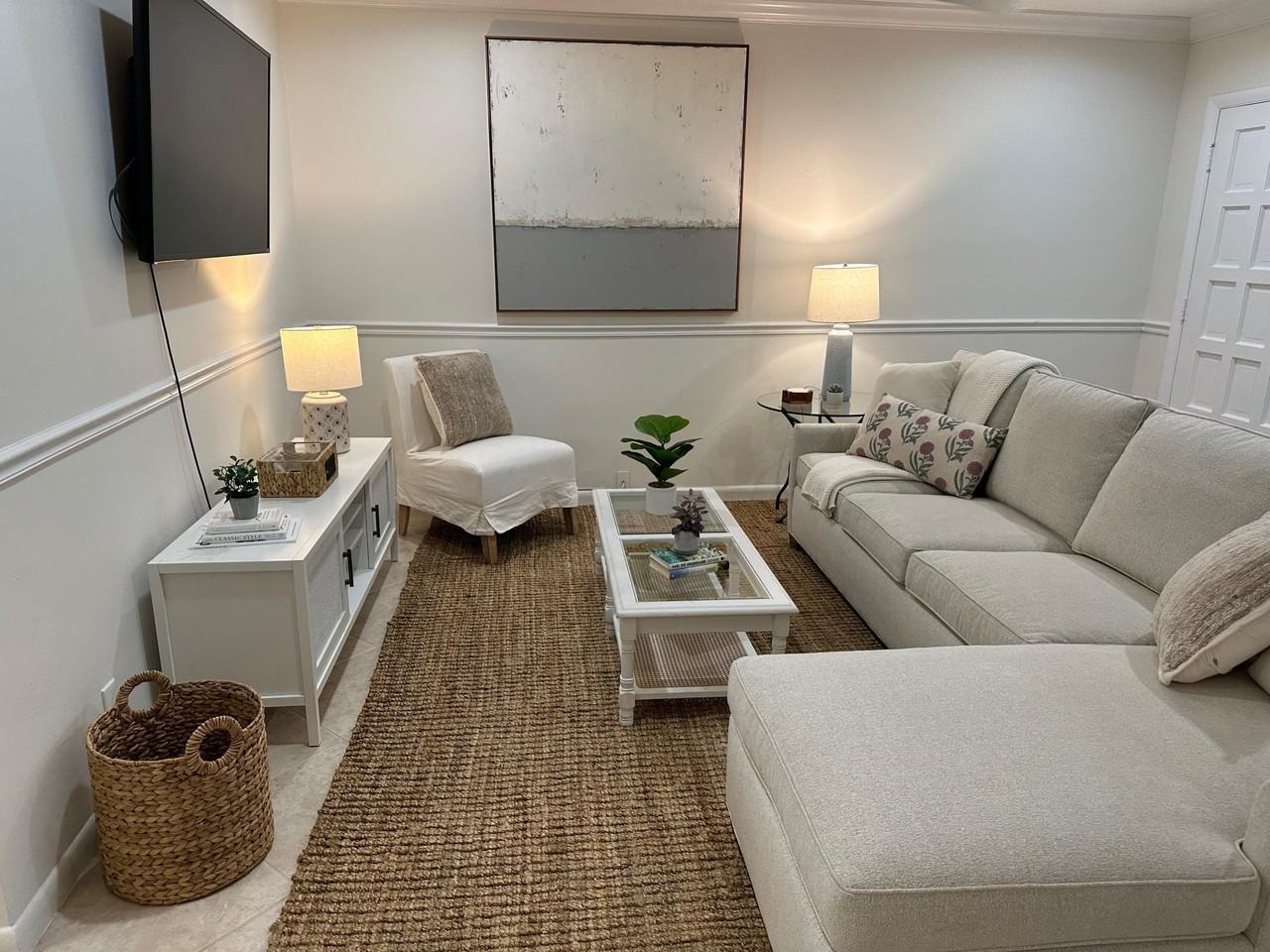 1202 Palm Trl Apt 6 - Photo 3 of 30