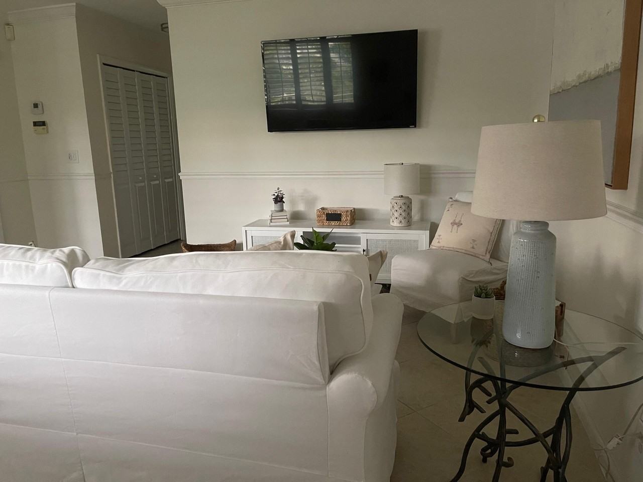 1202 Palm Trl Apt 6 - Photo 5 of 30