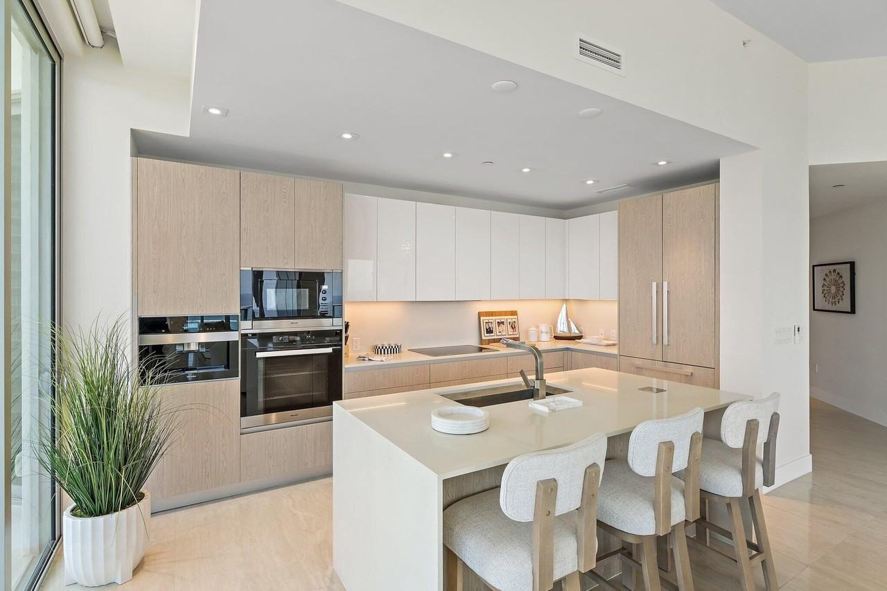 3100 N Ocean Dr Unit H1804 - Photo 3 of 45