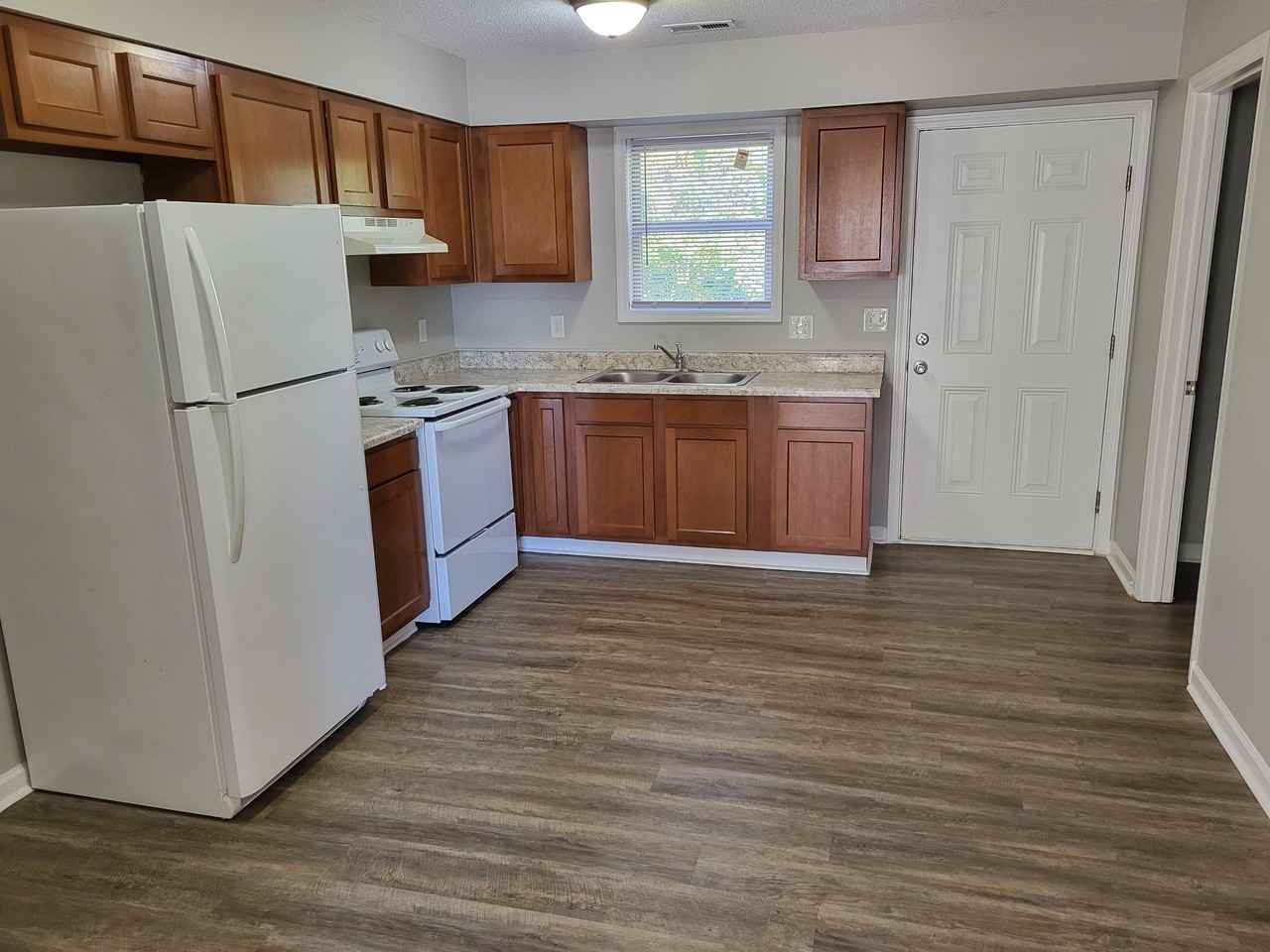 154 Spring Circle Rd #5 - Photo 3 of 8