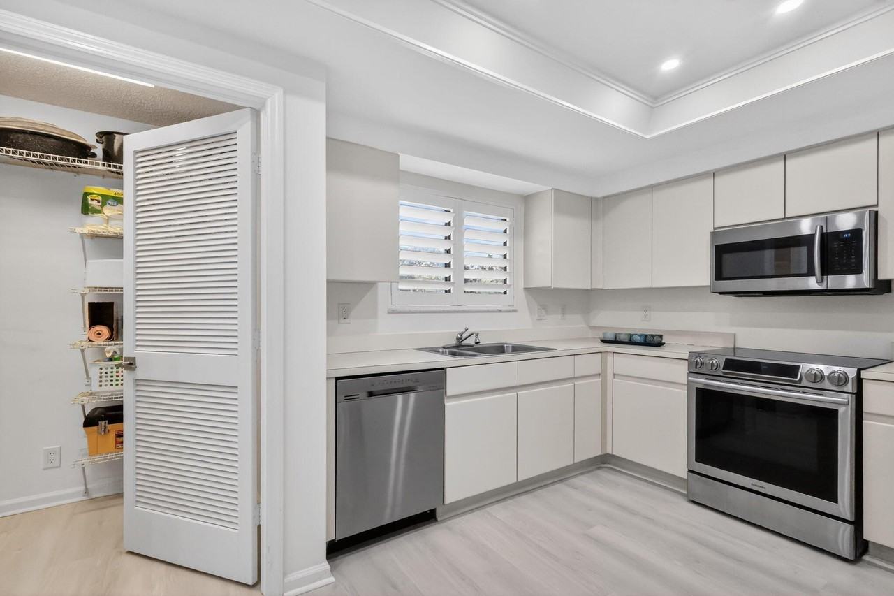 15314 Strathearn Dr Apt 11603 - Photo 5 of 50