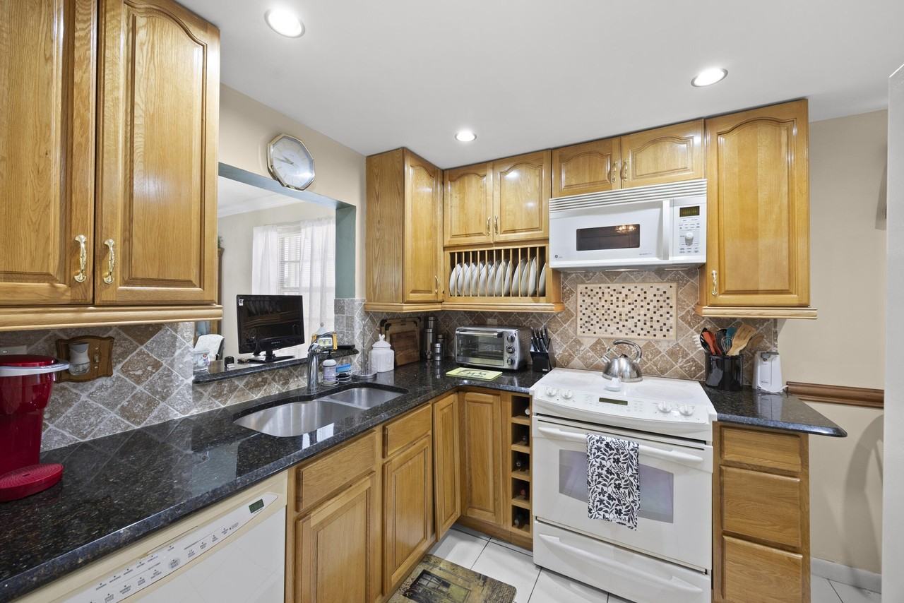 2975 Sw 22nd Ave Unit 1080 - Photo 6 of 50