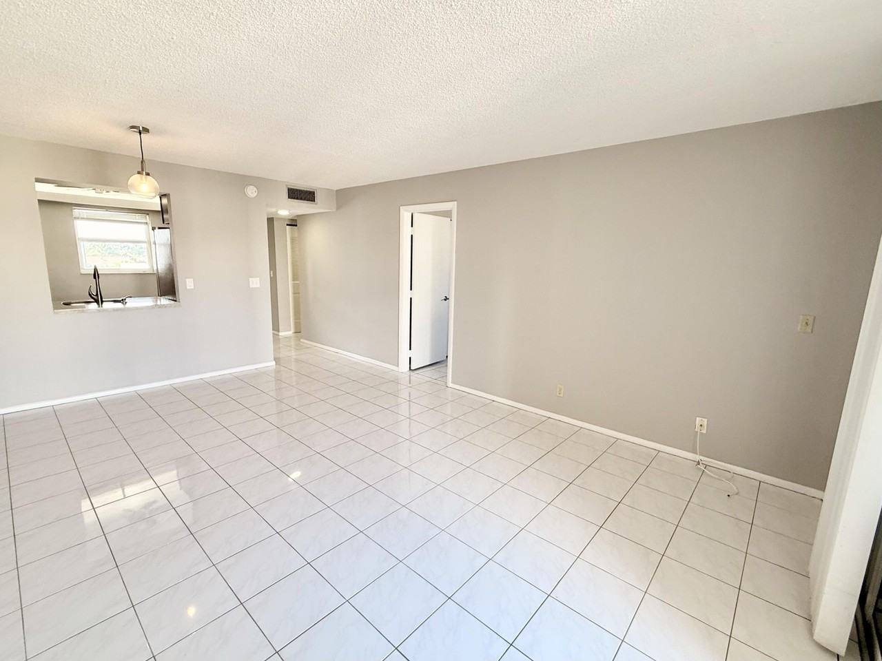 2929 S Ocean Blvd Apt 406 - Photo 5 of 16