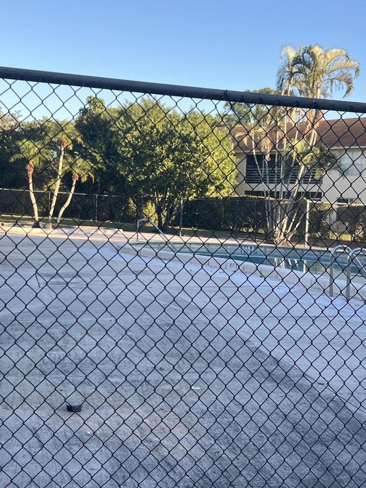 2110 Sherwood Forest Blvd Apt 23 - Photo 5 of 24