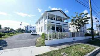 914 10th St Unit C - Photo 1 of 1