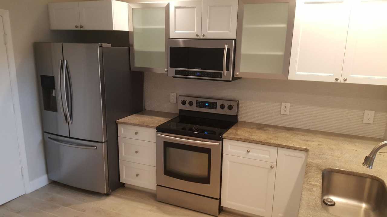 17046 Boca Club Blvd Apt 6 - Photo 3 of 16