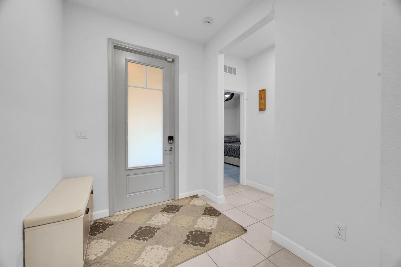 10142 Sw Orana Dr - Photo 7 of 50