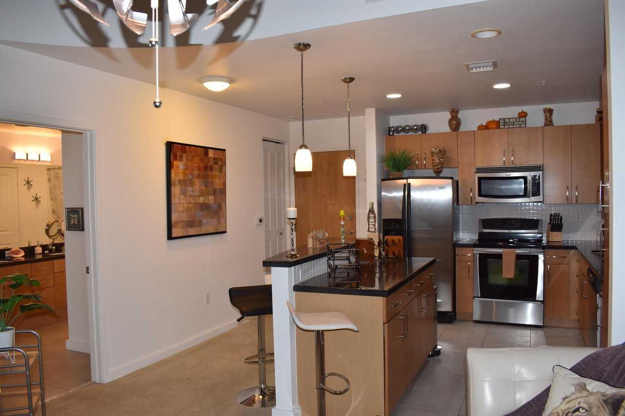 300 S Australian Ave Unit 1010 - Photo 7 of 30