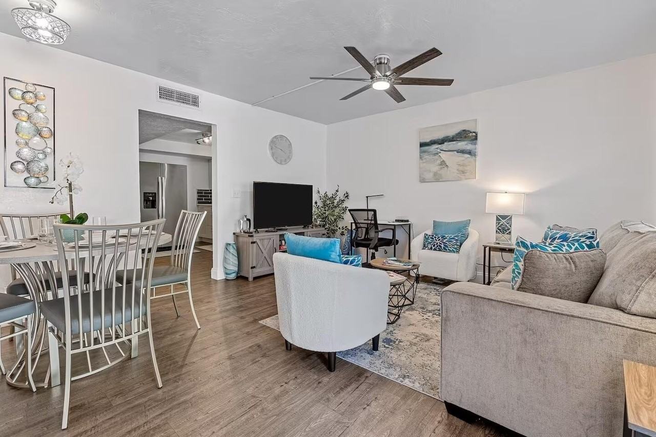 101 Ne 4th St Apt 2 - Photo 7 of 13