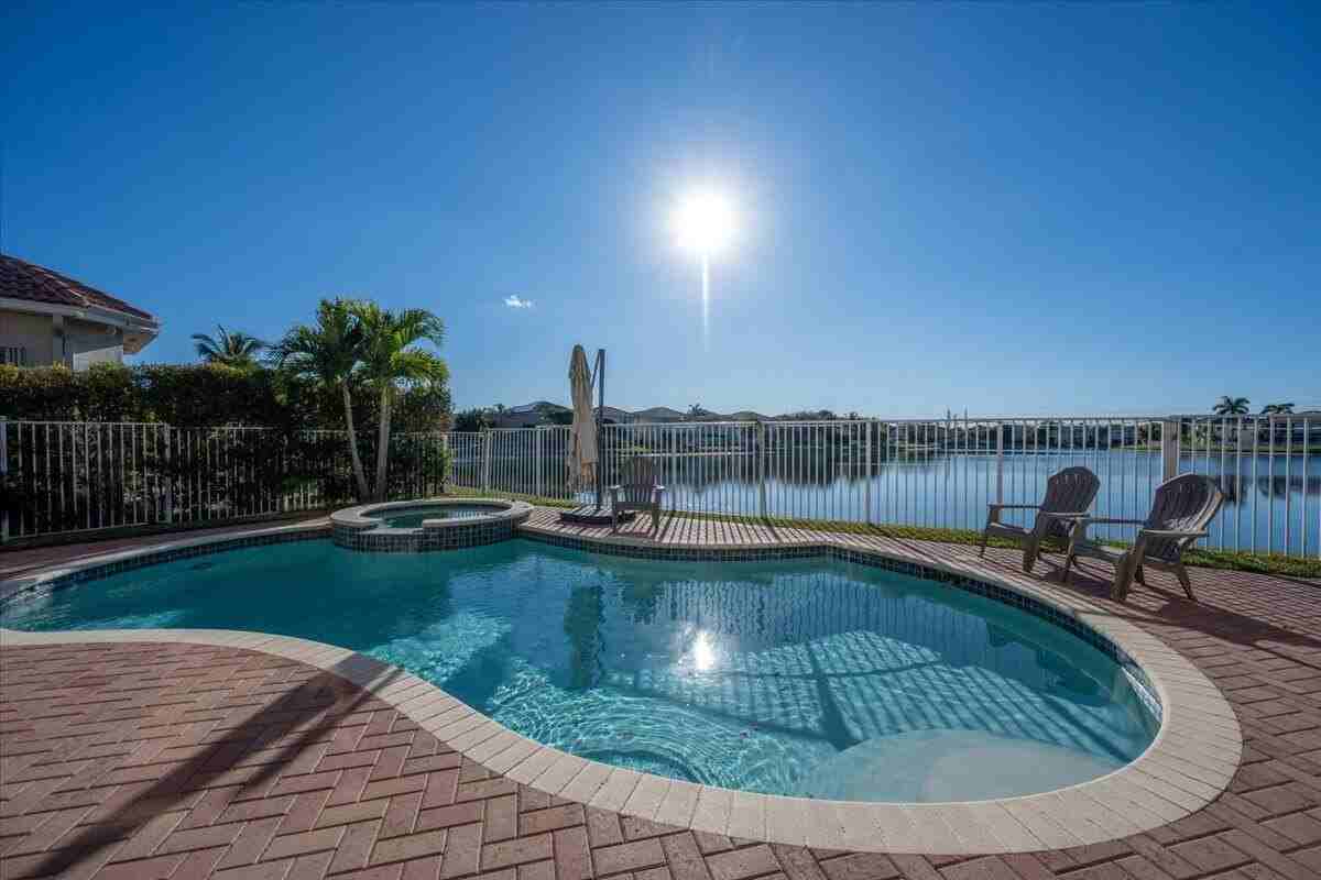 1238 Bay View Way - Photo 4 of 39