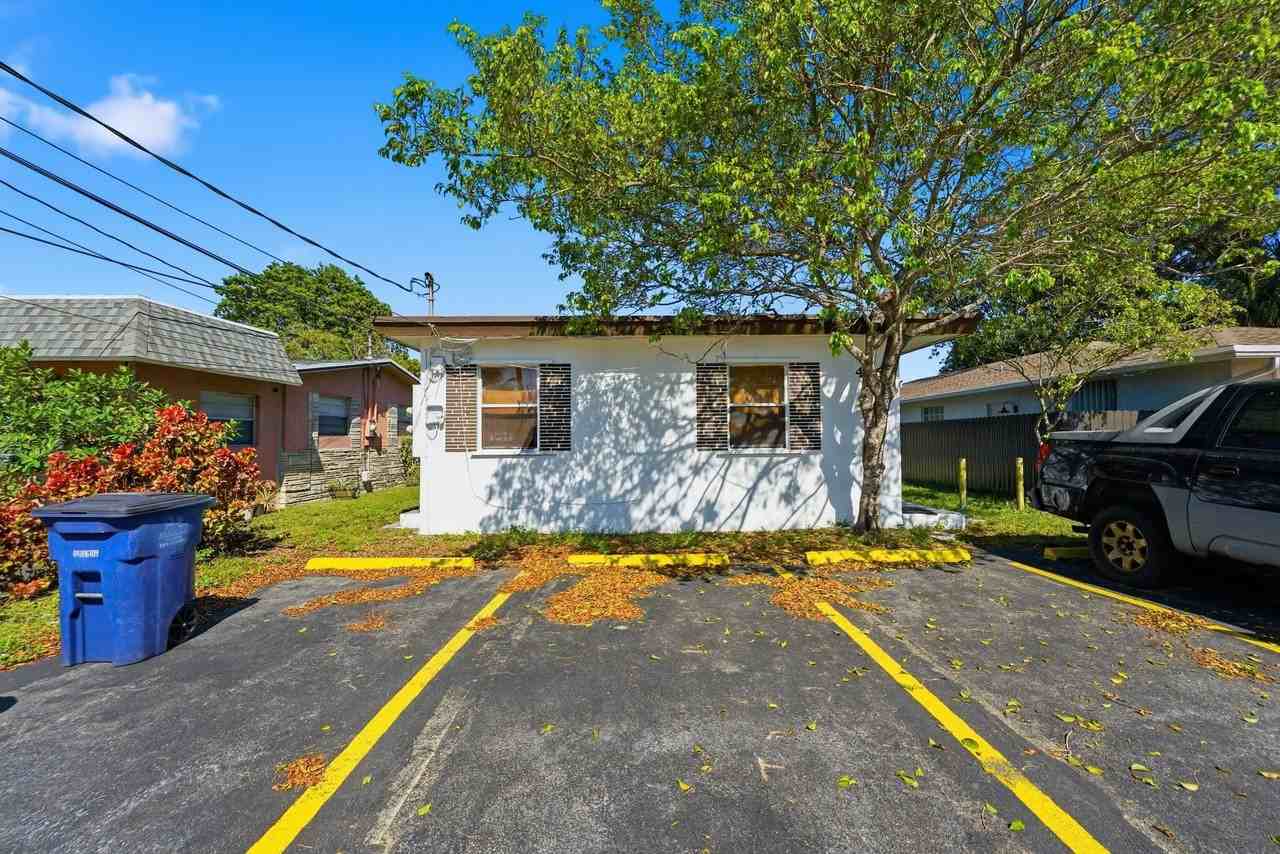 406 Nw 7th Ct #1-4 - Photo 2 of 12