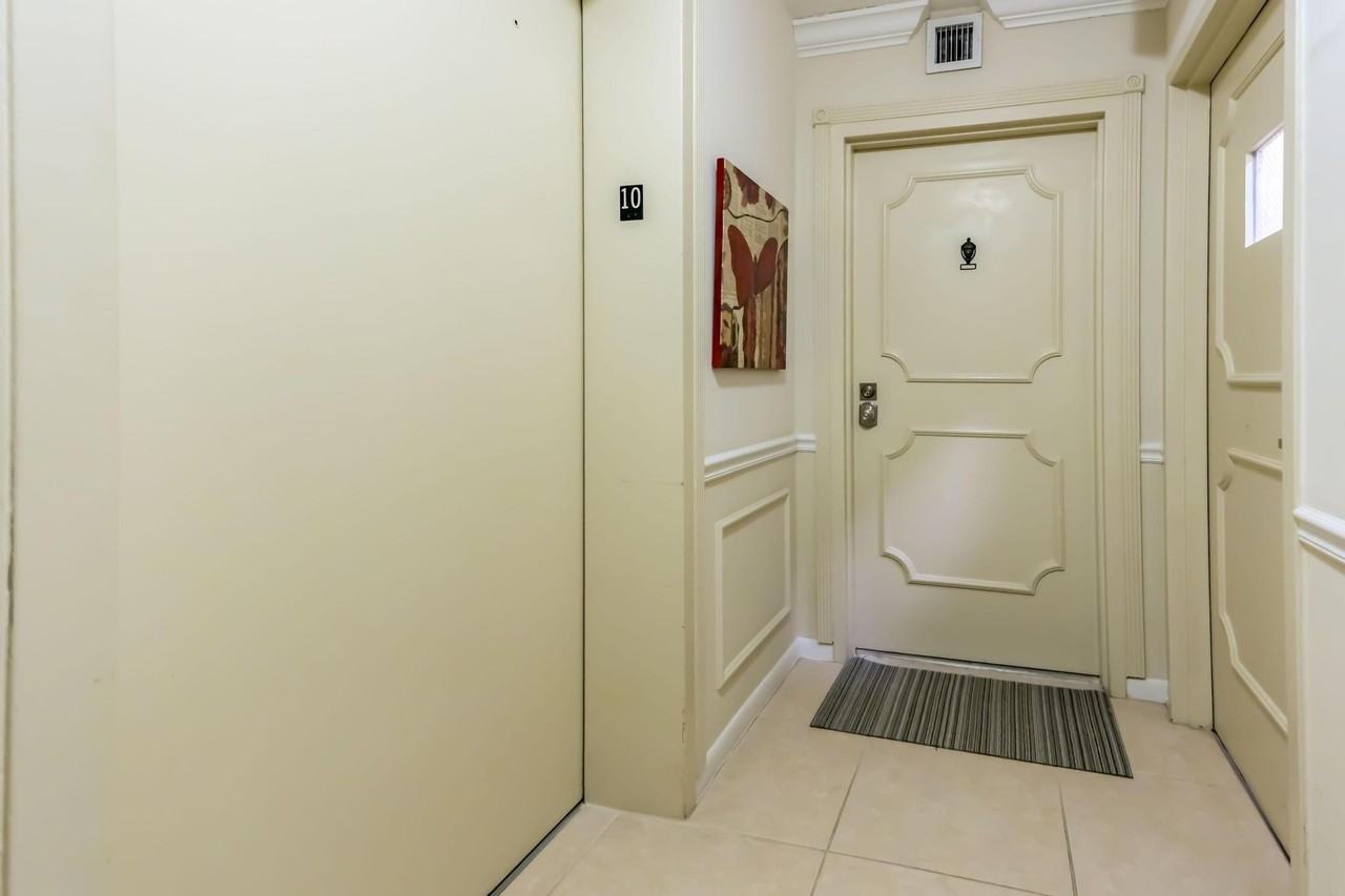 4301 N Ocean Blvd Apt 1002 - Photo 2 of 50