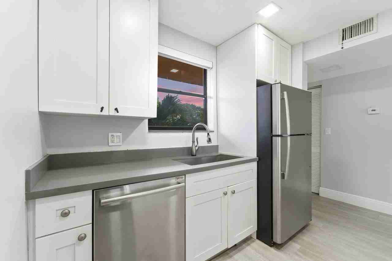 11477 Nw 39th Ct Apt 203 - Photo 5 of 23