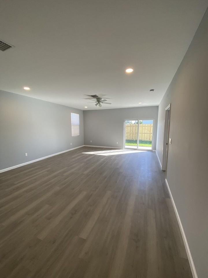 514 Nw 11th Ave - Photo 5 of 18