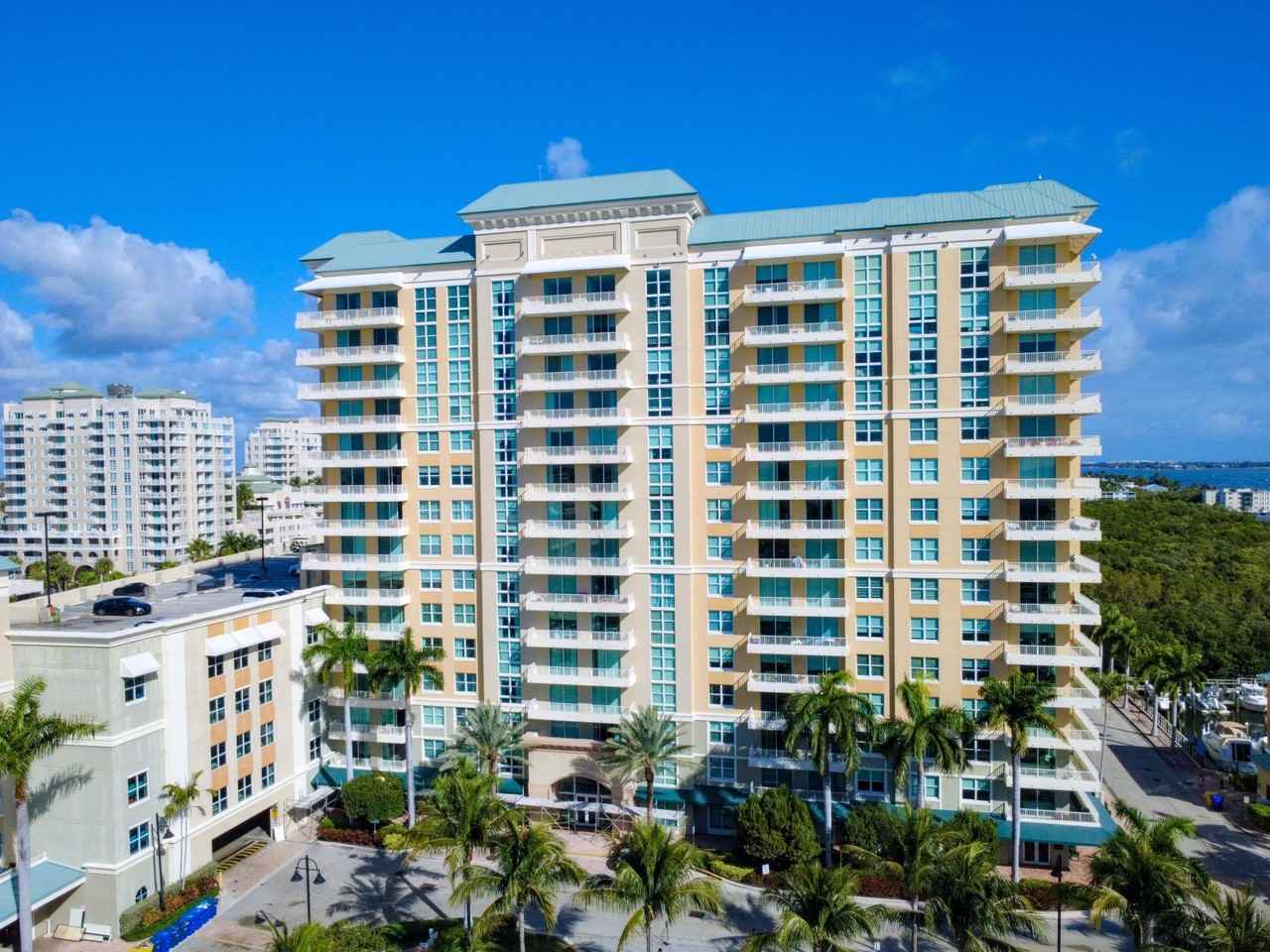 625 Casa Loma Blvd Unit 1206 - Photo 2 of 43