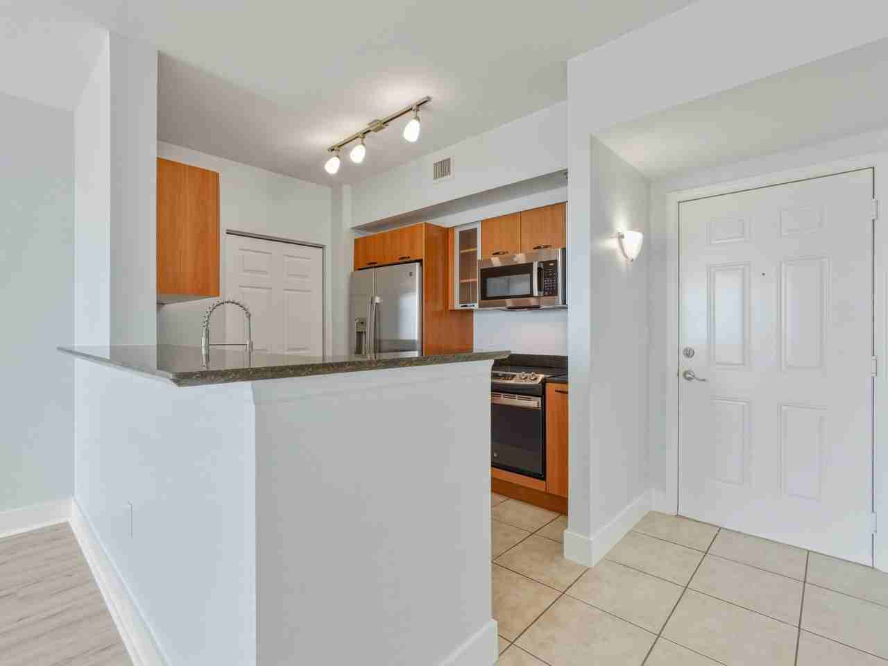 625 Casa Loma Blvd Unit 1206 - Photo 5 of 43
