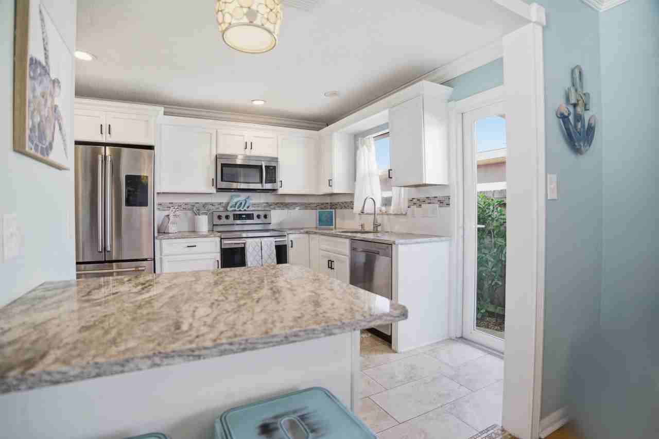 525 N L St - Photo 2 of 36