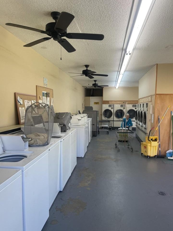 1081 Se Monterey Rd Unit 3-31 - Photo 4 of 12