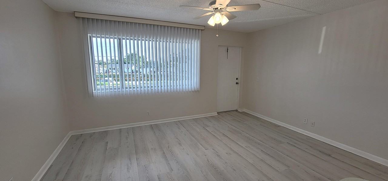 300 Village Green Cir S #203 - Photo 6 of 18
