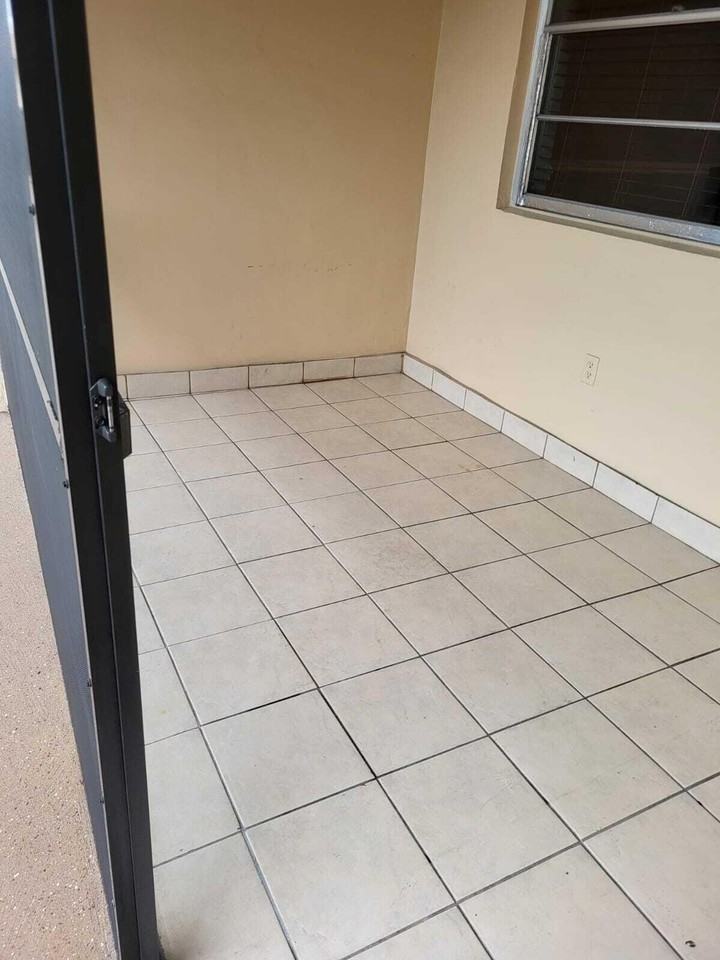 421 Ne 1st St Apt 211 - Photo 3 of 32