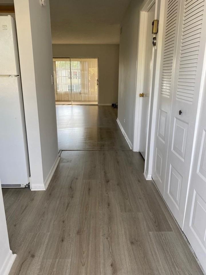 19 Abbey Ln Apt 206 - Photo 5 of 12