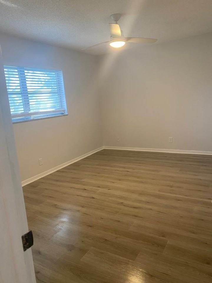 19 Abbey Ln Apt 206 - Photo 7 of 12