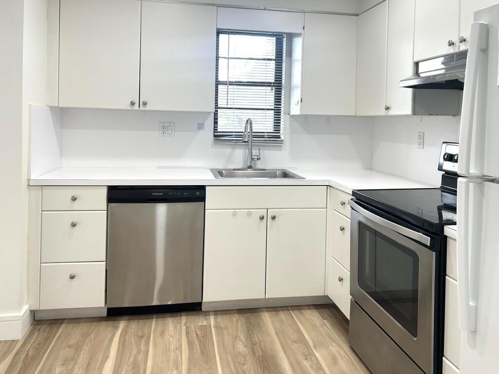 9370 Sw 8th St Apt 202 - Photo 4 of 46