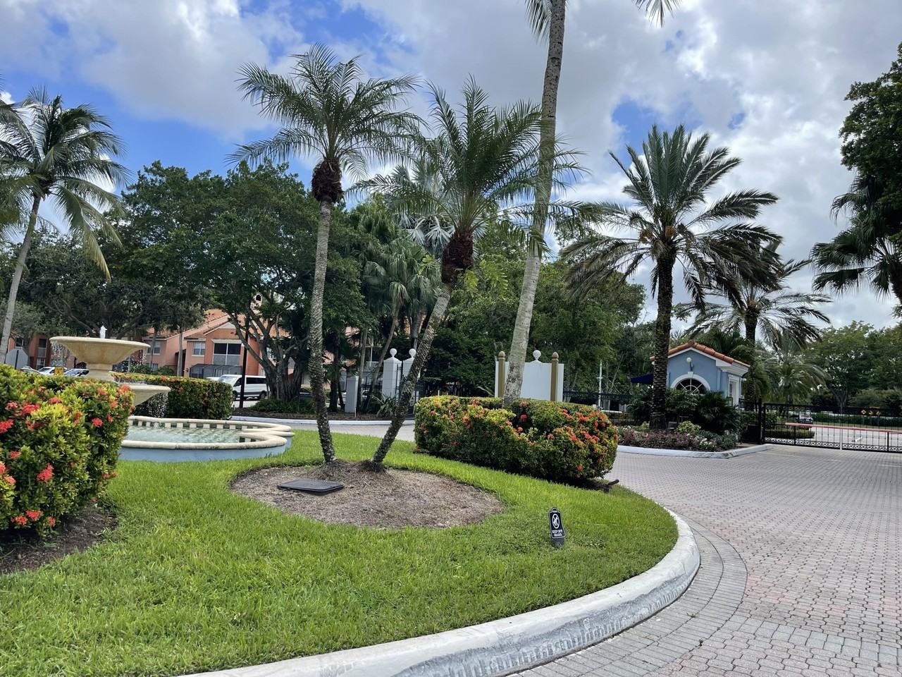 3111 Clint Moore Rd Apt 205 - Photo 7 of 35