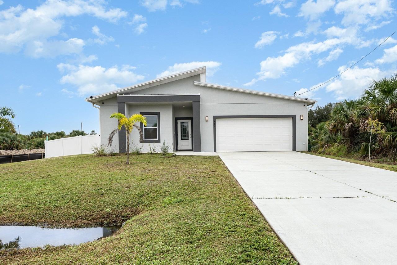 448 Saint Andre Blvd Sw - Photo 2 of 35
