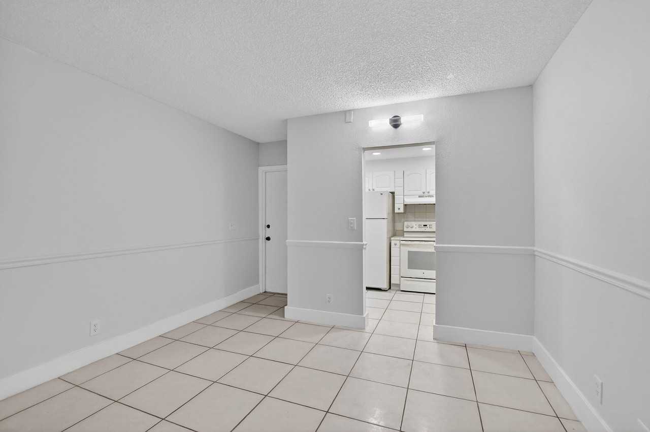 644 Nw 13th St Unit 0110 - Photo 3 of 24